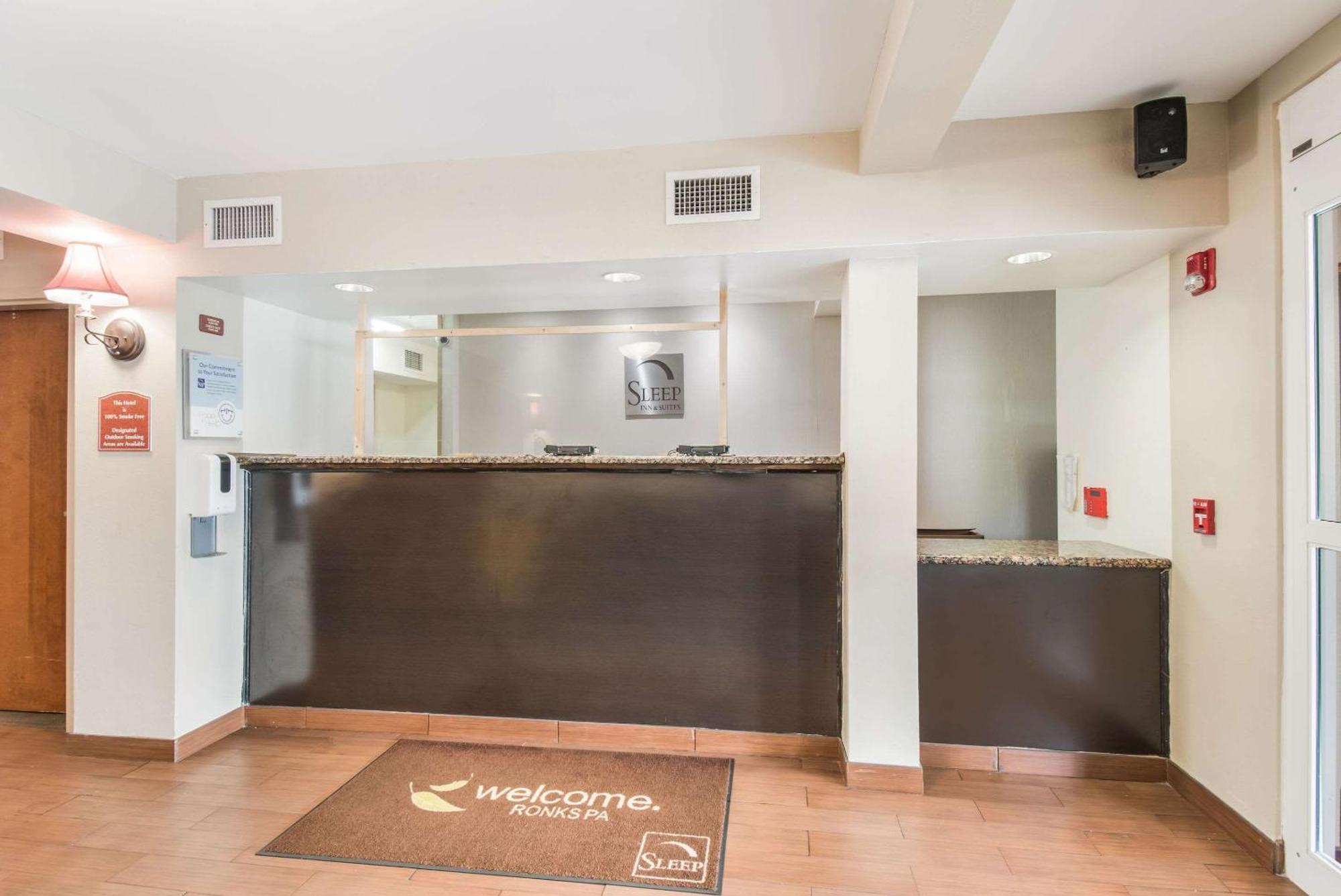 Sleep Inn & Suites Ронкс Екстер'єр фото